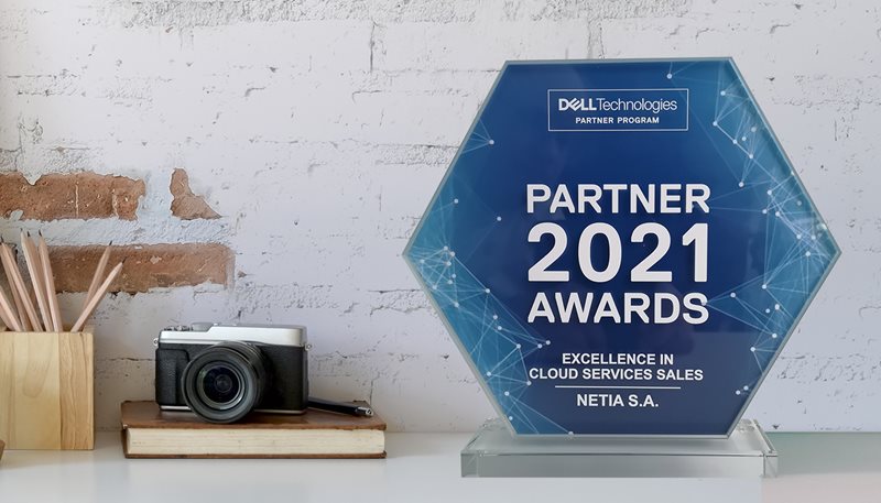 Statuetka-1-(1).jpg Statuetka-1-(1).jpg